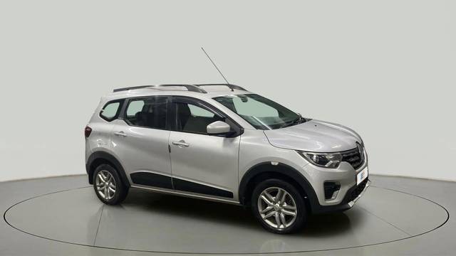 https://images10.gaadi.com/usedcar_image/4552145/original/2fdb42212ac9e883b5524cc9abb7c391.jpg?imwidth=6400