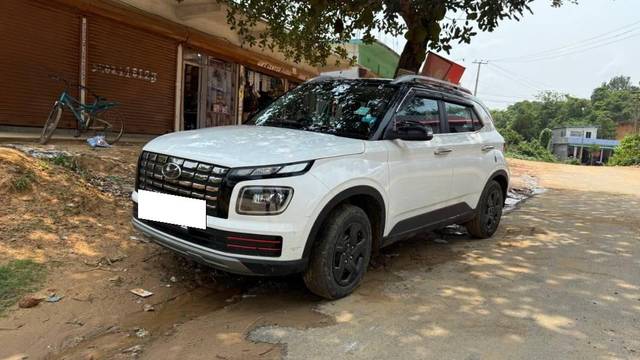 https://images10.gaadi.com/usedcar_image/4552162/original/processed_d602c6d9-0ccb-4ff9-b486-62da92bd55a2.jpg?imwidth=6400
