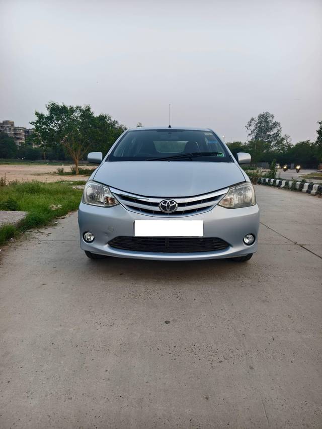 https://images10.gaadi.com/usedcar_image/4552163/original/processed_0a6f71d46c8301bd9492a089b246b821.jpg?imwidth=6402