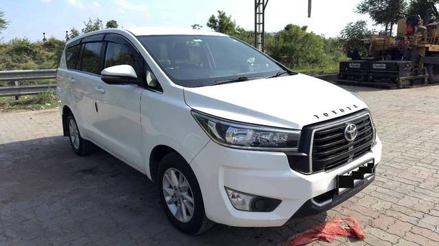 https://images10.gaadi.com/usedcar_image/4552165/original/processed_09d38e41-09cd-463c-b78e-1745c96be351.jpeg?imwidth=6400
