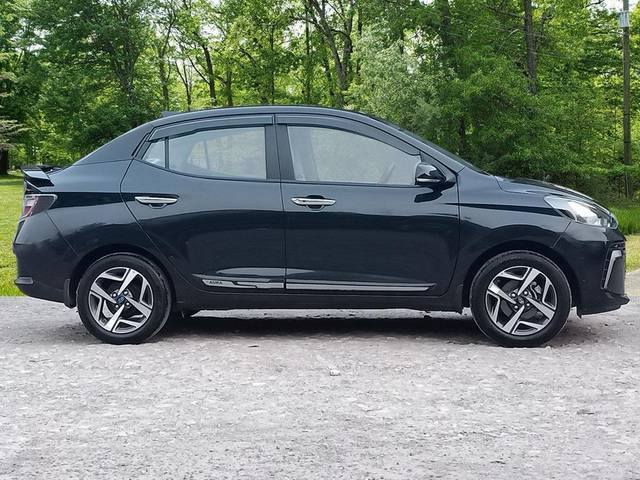https://images10.gaadi.com/usedcar_image/4552173/original/processed_c19c4a11148910036533f4e8c423750f.jpg?imwidth=6401