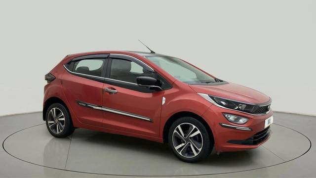 https://images10.gaadi.com/usedcar_image/4552231/original/0fcd8623a934edcb7410285d08f14500.jpg?imwidth=6400