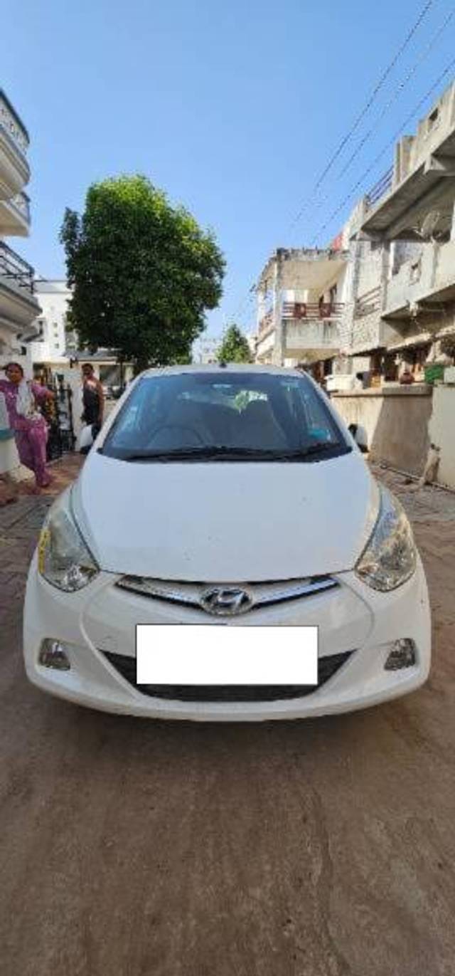 https://images10.gaadi.com/usedcar_image/4552292/original/processed_3f0254f8-c897-4f67-84d1-2b30390b0bb5.jpg?imwidth=6400