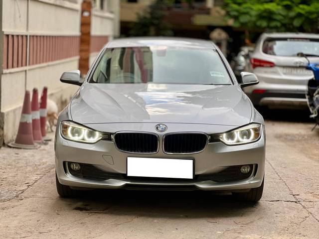 https://images10.gaadi.com/usedcar_image/4552318/original/processed_9fd35b7c-143d-4a3c-80fa-16e5922578f2.jpg?imwidth=6400