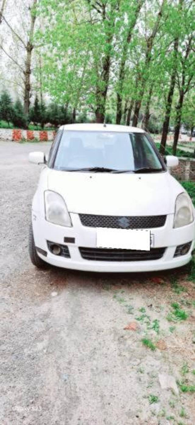 https://images10.gaadi.com/usedcar_image/4552383/original/processed_31f4fdc1-ec90-46ad-b52f-73f141167eba.jpg?imwidth=6400