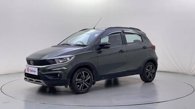 https://images10.gaadi.com/usedcar_image/4552406/original/b7d0f0a4b551ea8dcfc23607d120fdfc.JPG?imwidth=6400