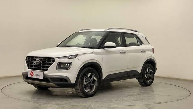 https://images10.gaadi.com/usedcar_image/4552412/original/a68f677814105cf684b623104e21f68f.JPG?imwidth=6400
