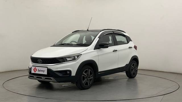 https://images10.gaadi.com/usedcar_image/4552486/original/3479187db18e9afd725f60d80a0f44eb.JPG?imwidth=6400