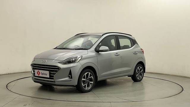 https://images10.gaadi.com/usedcar_image/4552502/original/261c15f2a02138bc4352da5cda0b4333.JPG?imwidth=6400