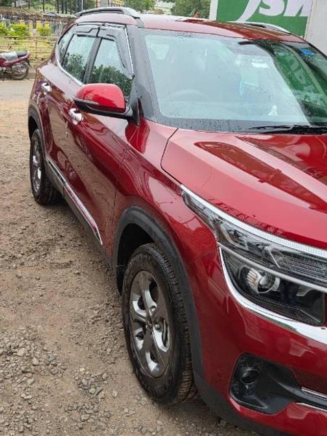 https://images10.gaadi.com/usedcar_image/4552512/original/processed_226e8c62-2391-40d9-af9c-9bbd7b0399ec.jpg?imwidth=6400
