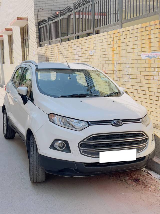 https://images10.gaadi.com/usedcar_image/4552554/original/processed_7184c3d3-97a0-418f-a611-11315f96a7a4.jpeg?imwidth=6400