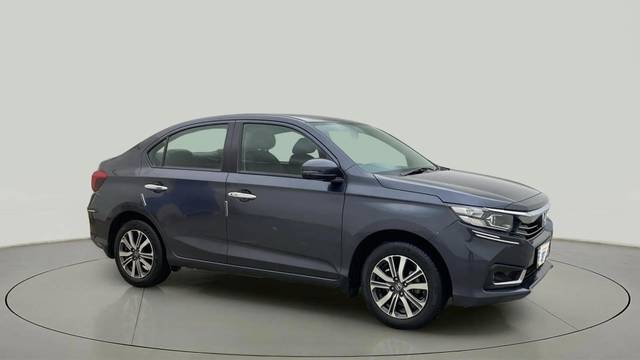 https://images10.gaadi.com/usedcar_image/4552560/original/20a17157e4035a316367c2d438aad166.jpg?imwidth=6400