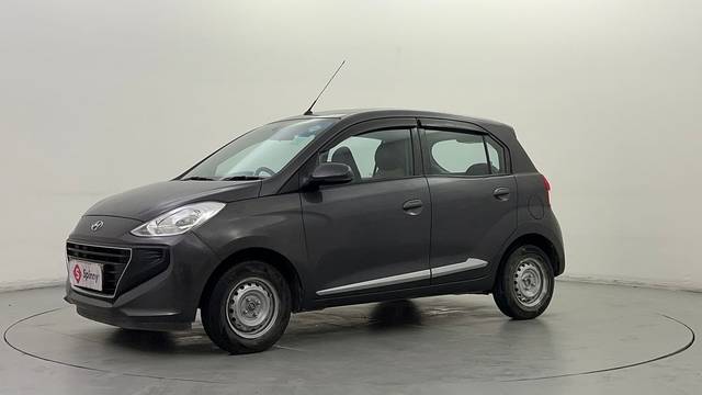 https://images10.gaadi.com/usedcar_image/4552563/original/0fb2438c6990f99325b3b8940f6cc7a4.JPG?imwidth=6400