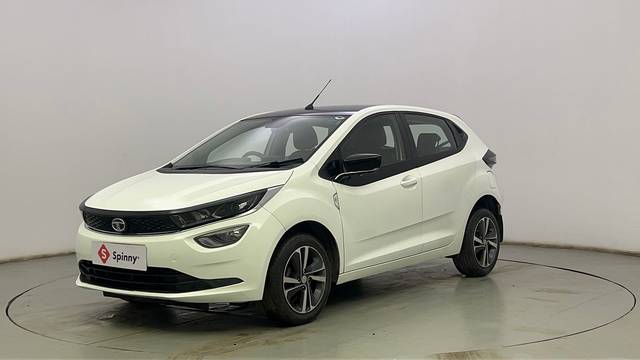 https://images10.gaadi.com/usedcar_image/4552594/original/a331193c666369dd8cd335f6f3713f88.JPG?imwidth=6400