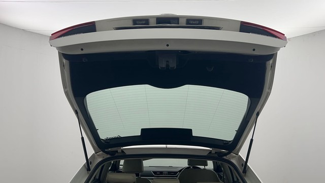 Second-hand 2017 Skoda Superb Style 2.0 TDI AT for sale in Kolkata-35