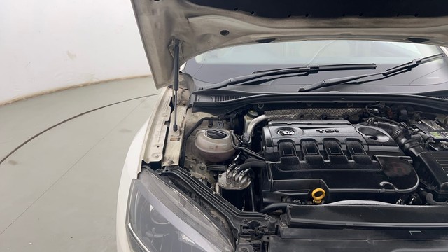 Second-hand 2017 Skoda Superb Style 2.0 TDI AT for sale in Kolkata-32