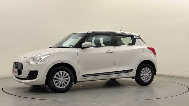 https://images10.gaadi.com/usedcar_image/4552608/original/e13a28999bf95929940506154a6929e0.JPG?imwidth=6400