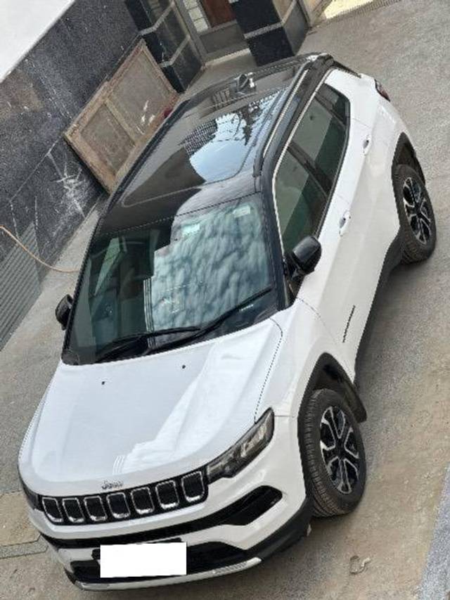 https://images10.gaadi.com/usedcar_image/4552617/original/processed_a8acc978-0e07-42f8-b4ca-500bc60868a3.jpeg?imwidth=6402