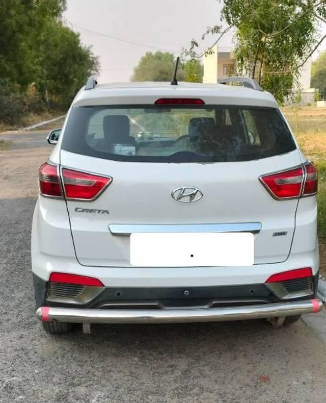 https://images10.gaadi.com/usedcar_image/4552624/original/processed_408c6fbe-7116-4819-8cab-c4f83a1a741e.jpg?imwidth=6401