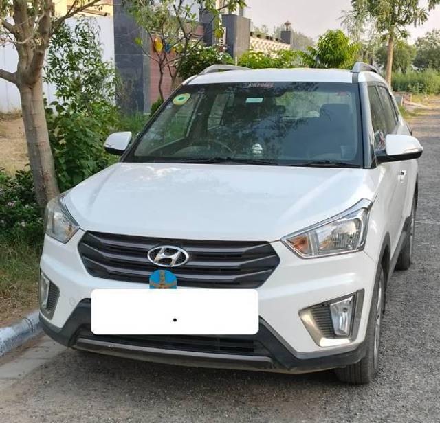 https://images10.gaadi.com/usedcar_image/4552624/original/processed_ac7fd7ce-82eb-42bf-b986-9224f1ea811f.jpg?imwidth=6402