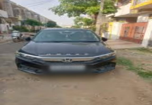 https://images10.gaadi.com/usedcar_image/4552632/original/ec727bf7-5975-44af-8ea5-5568d5cd8e8d.?imwidth=6400