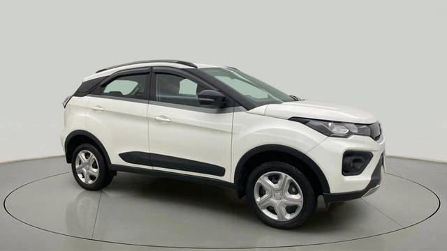 https://images10.gaadi.com/usedcar_image/4552638/original/70da40d1c4e23dca8347263b1adf9293.jpg?imwidth=6400