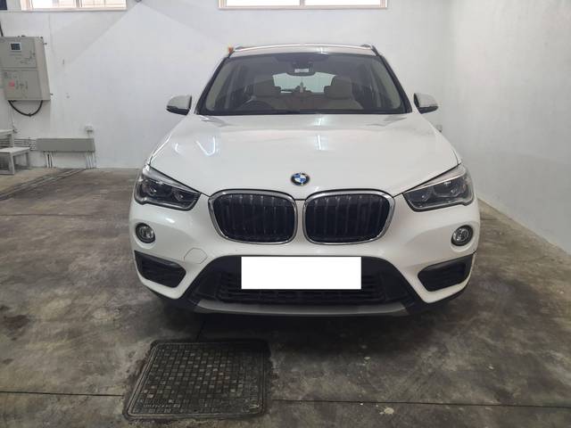 https://images10.gaadi.com/usedcar_image/4552641/original/processed_258d46a5b22aa316d8acdbd0fe4f1d26.jpg?imwidth=6400