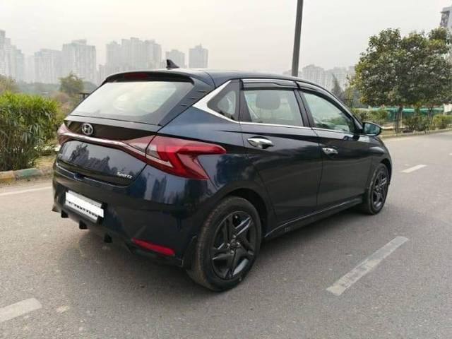 https://images10.gaadi.com/usedcar_image/4552684/original/processed_693fd213129ca395481bc1019e000d78.jpg?imwidth=6402