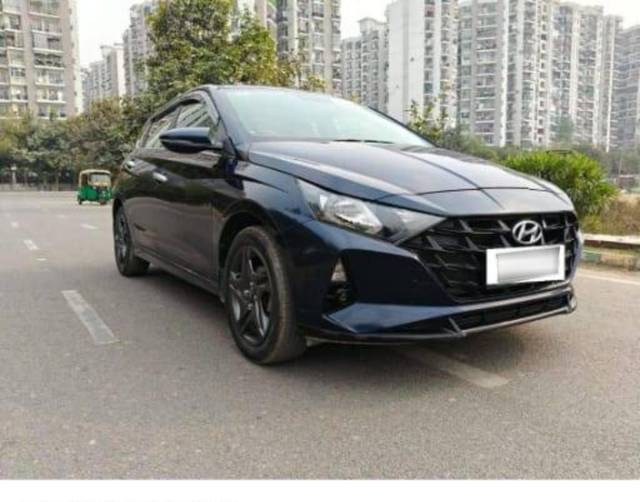 https://images10.gaadi.com/usedcar_image/4552684/original/processed_7f49bf3c985dfd1547be717551e0069e.jpg?imwidth=6400