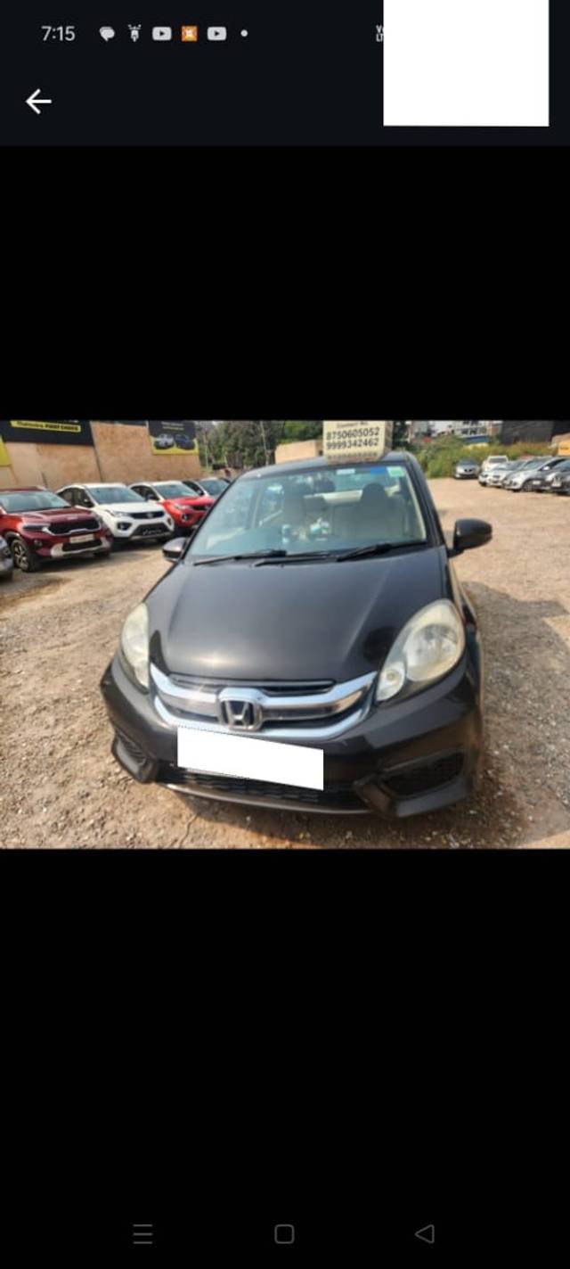 https://images10.gaadi.com/usedcar_image/4552685/original/9a32441ad18b407aff8841a8ef769a97.jpg?imwidth=6400