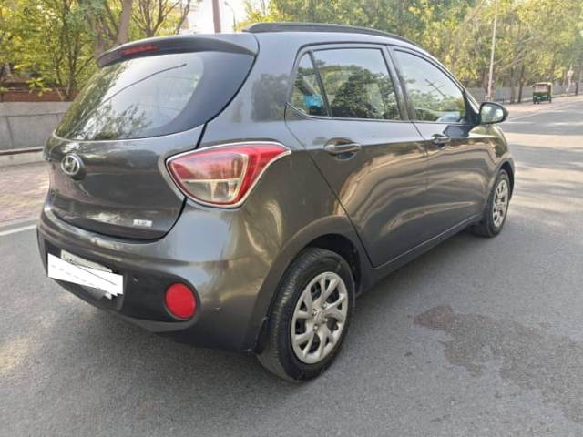 https://images10.gaadi.com/usedcar_image/4552689/original/19d05728c5aebfb6057d9a2bece9dc2b.jpg?imwidth=6402