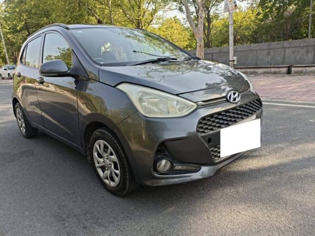 https://images10.gaadi.com/usedcar_image/4552689/original/81545425a440a595bada8b98a02117b8.jpg?imwidth=6400