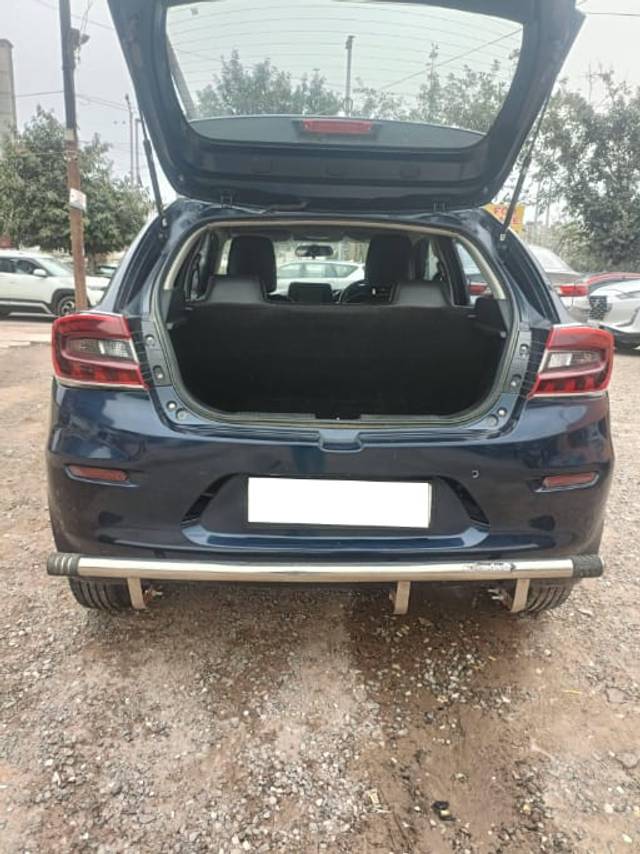 https://images10.gaadi.com/usedcar_image/4552694/original/84b7160c231903235c05aecc8a4d694d.jpg?imwidth=6402