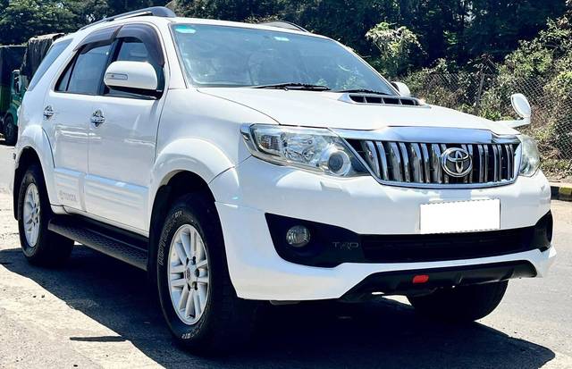 https://images10.gaadi.com/usedcar_image/4552728/original/processed_8483c02f11574eee1606484137fd8c22.jpeg?imwidth=6400