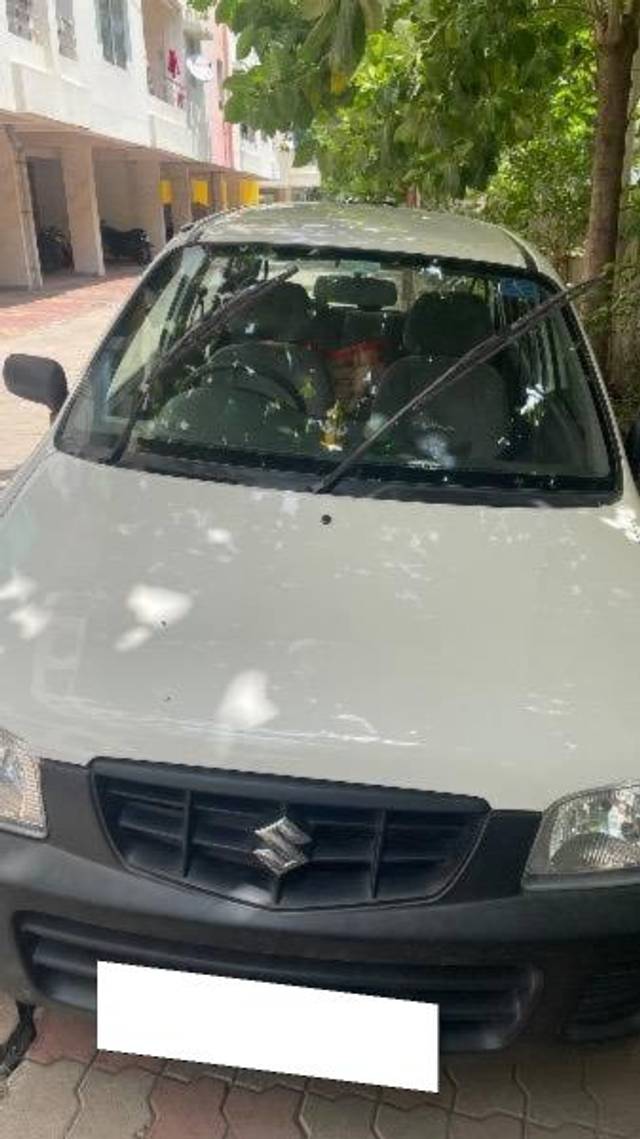 https://images10.gaadi.com/usedcar_image/4552766/original/processed_e9502244-cc1f-4a45-a56d-20051f35638b.jpeg?imwidth=6402
