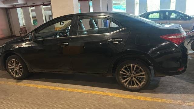 https://images10.gaadi.com/usedcar_image/4552788/original/5a9842f3-6c64-4dac-b1cf-b72023c4e89f.jpg?imwidth=6401
