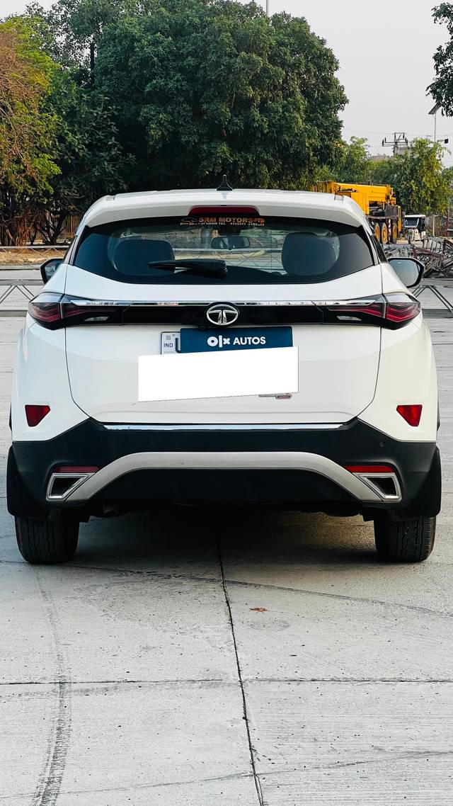 https://images10.gaadi.com/usedcar_image/4552800/original/processed_2579e8e050cd7b73d9d8a77224726973.jpg?imwidth=6402