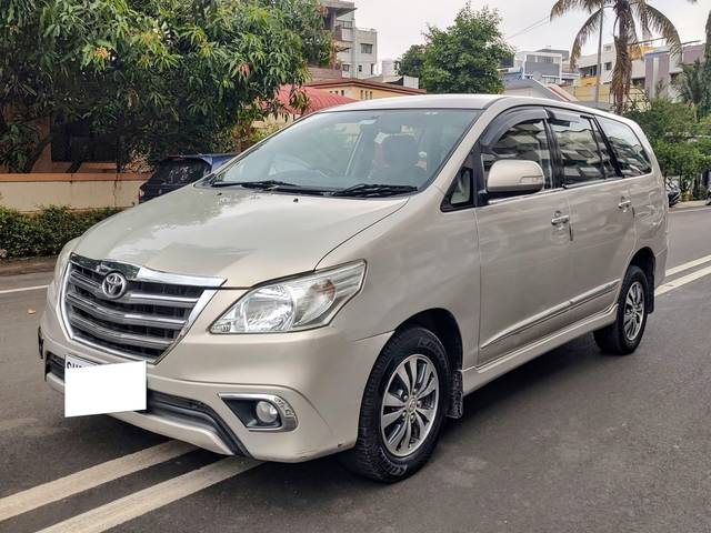 https://images10.gaadi.com/usedcar_image/4552806/original/processed_890b69f23d600873f6abce0d8fba70cf.jpg?imwidth=6401