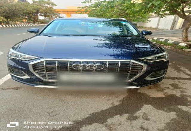 https://images10.gaadi.com/usedcar_image/4552824/original/bd070af0-bb2f-47b2-8090-8a4179fc2c4c.?imwidth=6400