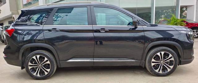 https://images10.gaadi.com/usedcar_image/4552861/original/processed_59d758a4405fe16a5df290c1a96246ba.jpeg?imwidth=6401