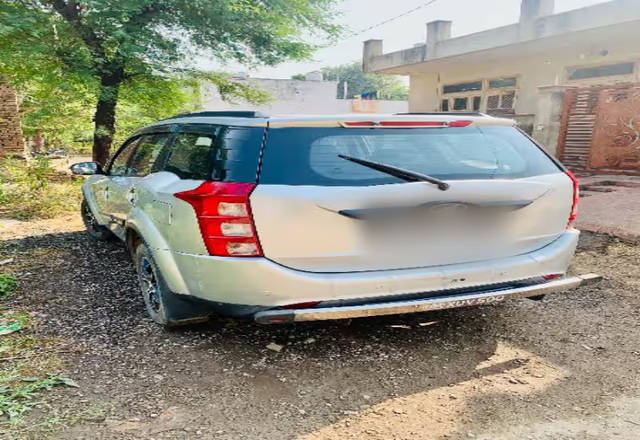 https://images10.gaadi.com/usedcar_image/4552865/original/7b0d412a-4d03-4936-b817-dac4fdbaa2d2.?imwidth=6402