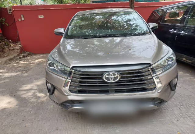 https://images10.gaadi.com/usedcar_image/4552892/original/9a8a94bc-2afb-47ee-a9e5-94a2e21e0d45.?imwidth=6400