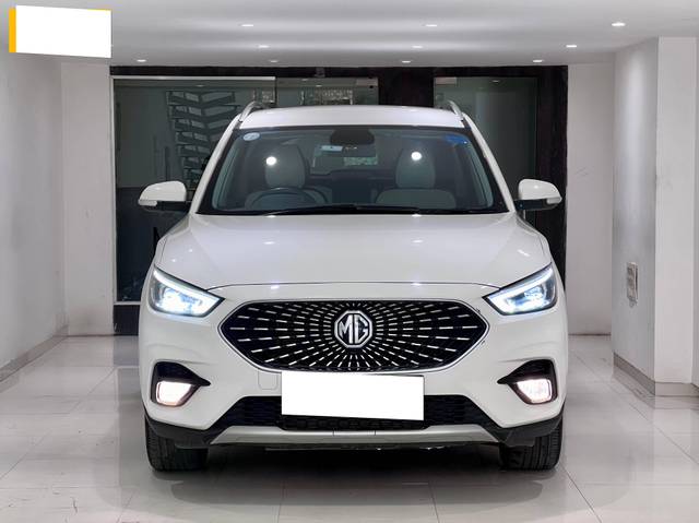 https://images10.gaadi.com/usedcar_image/4552902/original/processed_b241c5f859066a482e8474406ef38e18.jpg?imwidth=6400
