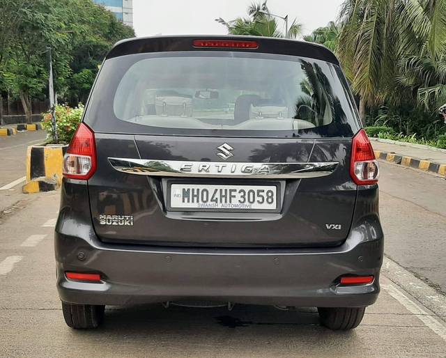 https://images10.gaadi.com/usedcar_image/4552903/original/processed_c0ce3876e8a4b86d331a70004e8b8439.jpeg?imwidth=6402