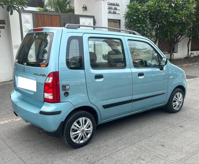 https://images10.gaadi.com/usedcar_image/4552917/original/processed_c622a34667b2bed086d6e06ecb3aa70e.jpg?imwidth=6402