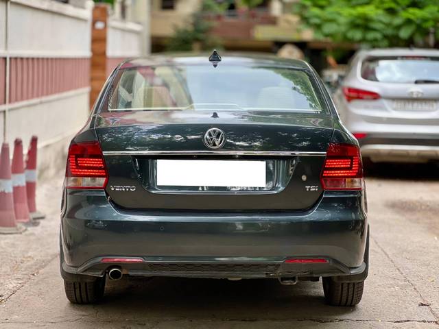 https://images10.gaadi.com/usedcar_image/4552922/original/processed_92e51173-9cf7-4fd9-a517-2b7449dc1fe6.jpg?imwidth=6401