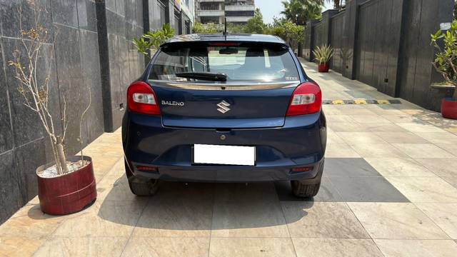 https://images10.gaadi.com/usedcar_image/4552928/original/processed_bda31dc47ead938aad4f63a621d8c677.jpg?imwidth=6402