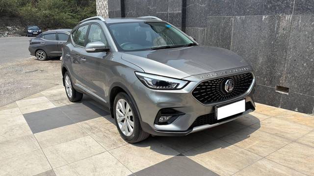 https://images10.gaadi.com/usedcar_image/4552929/original/processed_45cbc1a0586773ff169fc6c049017222.jpg?imwidth=6400