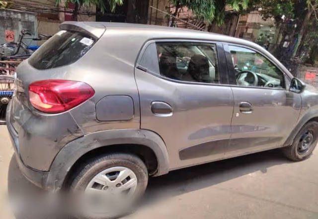 https://images10.gaadi.com/usedcar_image/4552931/original/07b960dd-f509-4027-9b1d-65f8c48802f9.?imwidth=6401