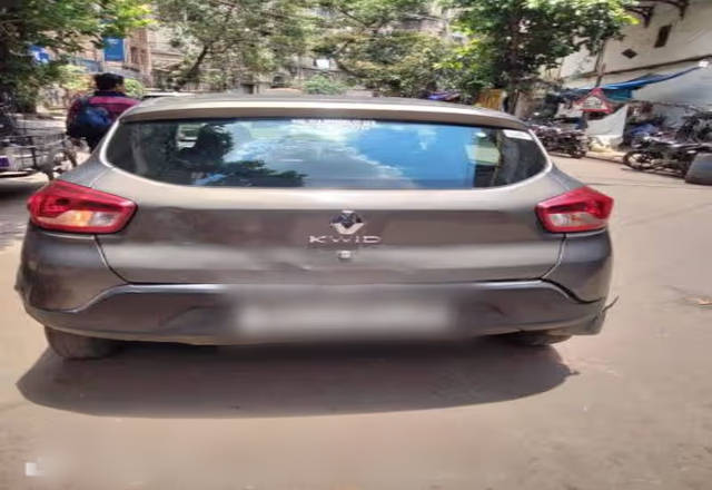 https://images10.gaadi.com/usedcar_image/4552931/original/7d222d4c-bc42-4b7c-852a-6664001809ce.?imwidth=6402